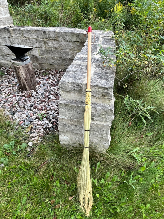 Handmade broomcorn cobweb broom on handmade solid Ash octagonal broomstick